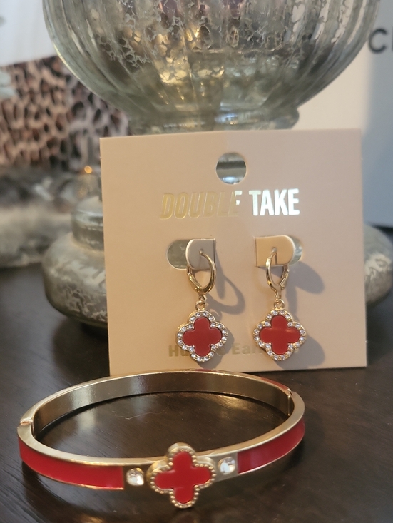 Jewelry - NEW❤️ Designer Inspired Classic Red Clover Pendant Earrings & Bangle Set